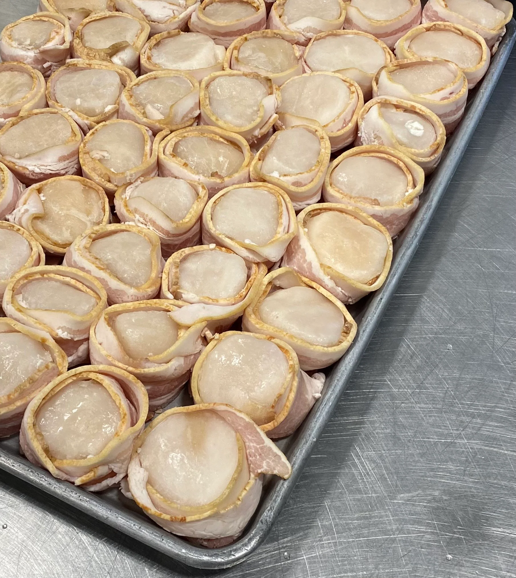 Bacon Wrapped Ocean Scallops - Image 4